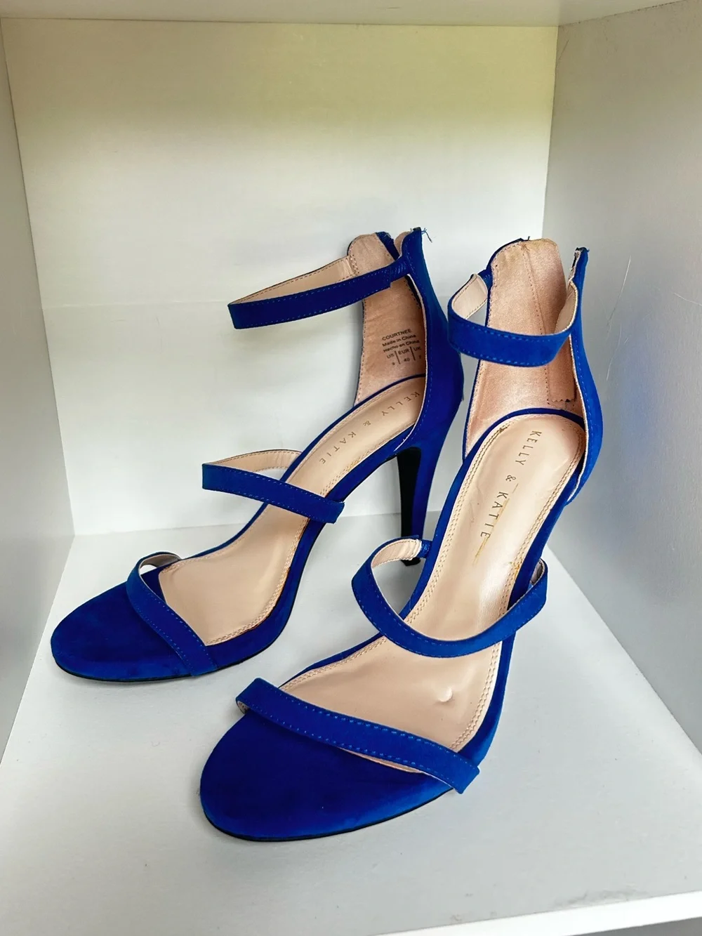 Kelly & Katie Blue Strappy Heel/ size US 9 - Picture 1 of 8
